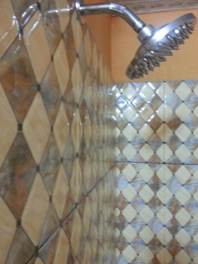 Golden Lilies Hotel Kokrobite Exterior foto